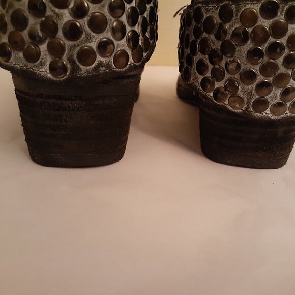 Circle G Leather Studded Western Booties - Picture 6 of 14